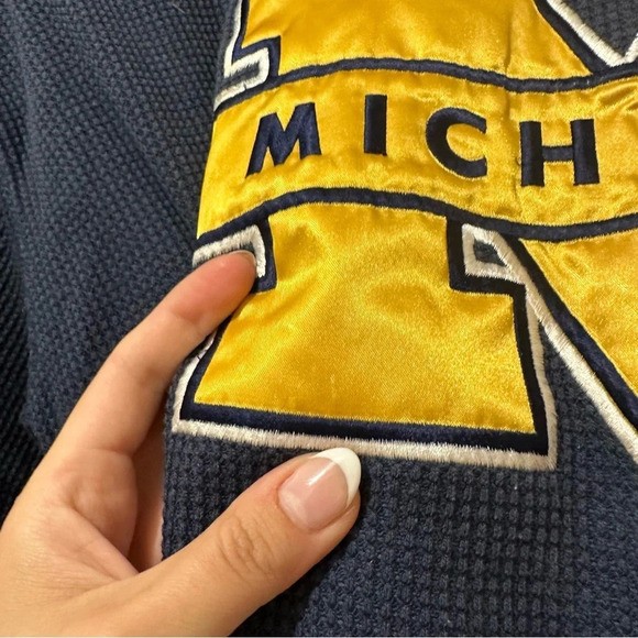 VTG Starter Michigan Waffle Pullover - Picture 4 of 10
